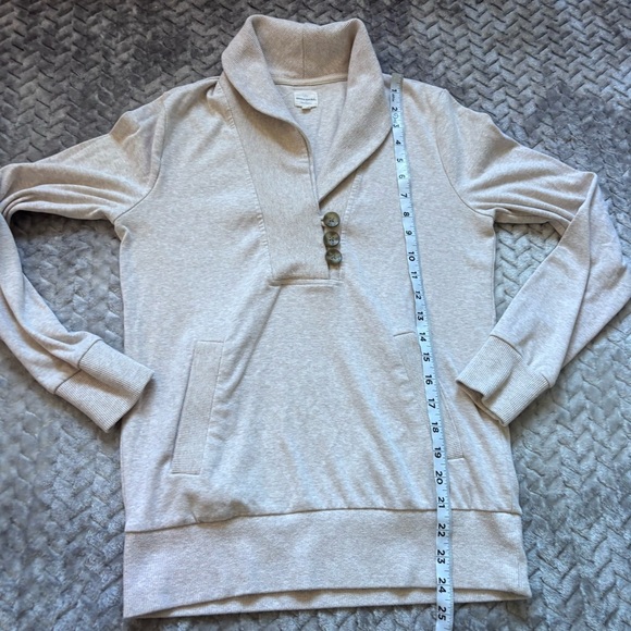 ⭐️⭐️⭐️Banana Republic Cream Ribbed Sweater - Picture 6 of 7